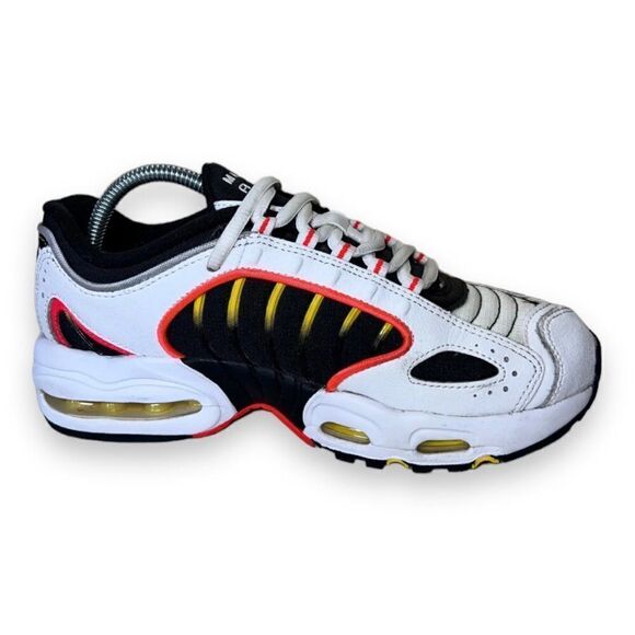 Nike Air Max Tailwind IV "White Black Crimson" BQ9810-105 Youth 6 - Picture 7 of 11